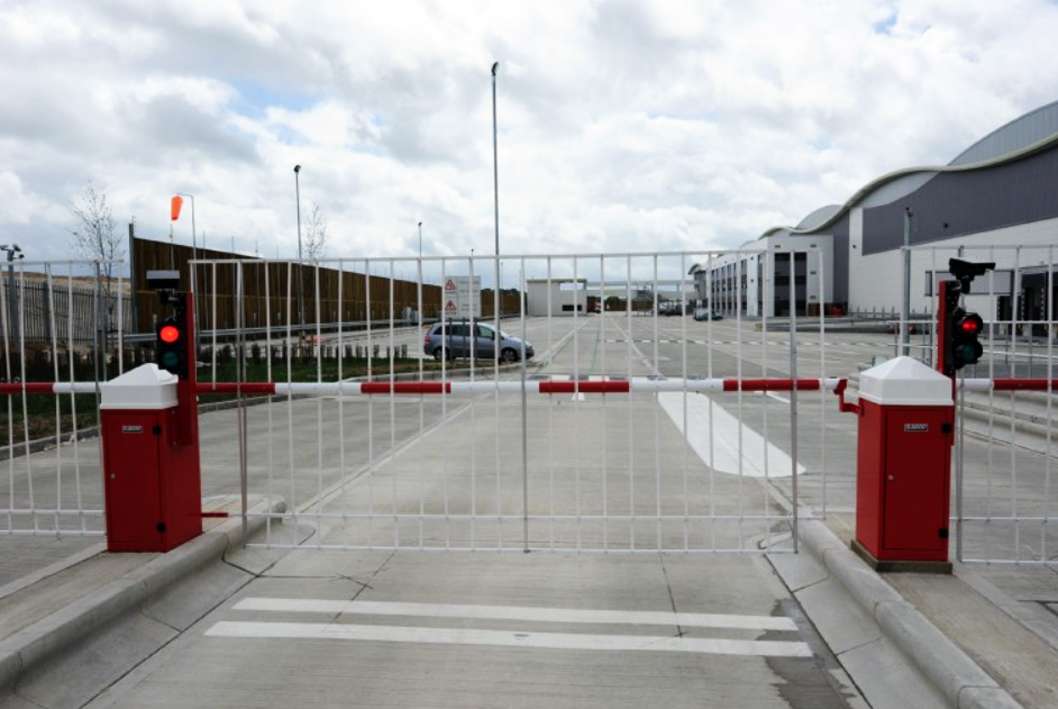 Automatic barriers and bollards