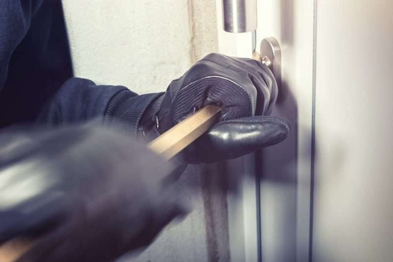 Common Entry Points for Burglars – Why Steel Security Screens and Doors Are a Must