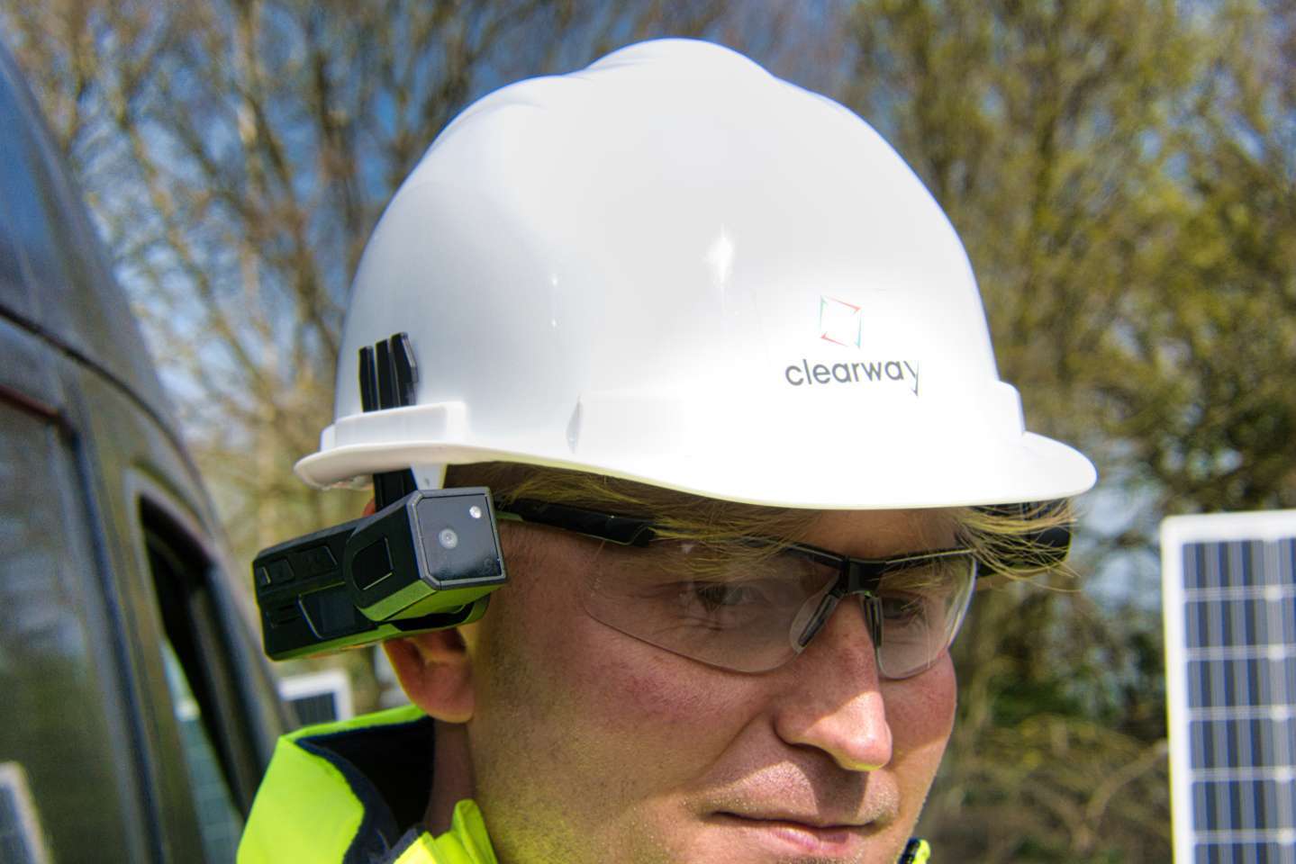 What Is the Best Helmet Camera? Features of our helmet cameras.